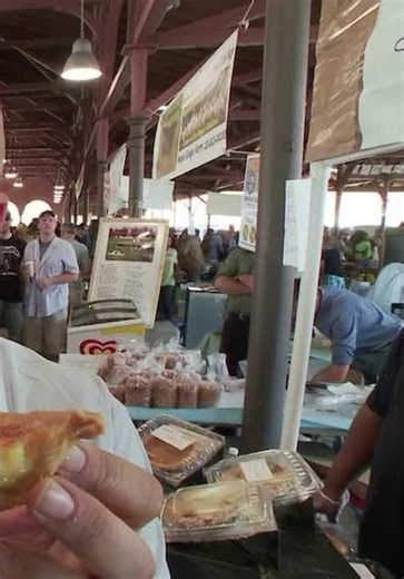 Bizarre Foods America S01:E05 - Detroit