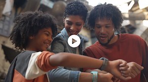 Descubre la Pulsera MagicBand+ en Disneyland Resort este Otoño | Disneyland Resort