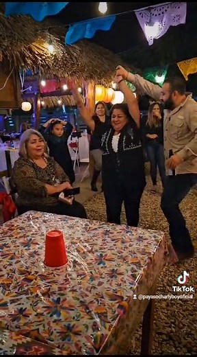 contrataciones 833-331-26-27 #payasocharlyboy #CharlyBoy #elpayasodelacordeon | Charly Boy