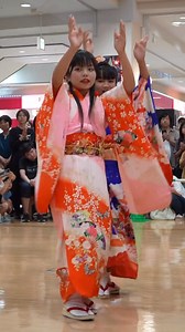#beautifuljapan 😍 “Daimyo Ren” (大名連):“Daimyo” refers to the powerful feudal lords of Japan’s Edo period. A ren with this name usually emphasizes a majestic, dignified, and powerful style of dancing, reflecting the grandeur of the daimyo processions of old Japan. 🇯🇵 #kimono #kimonostyle #dance #dancereels #onlyinjapan #beautifulJapan #awaodori #awadance #bondance #awadancefestival #japanesefestival #traditionaldance #dance #tokushima #japan | Routine of Japan