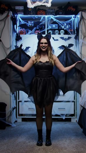 Wanna hang out in the dark with me? 😉 #HalloweenCostume