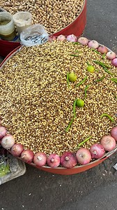 9.1M views · 10K reactions | Unique Street Food Near Lucknow Charbagh Railway Station | Lucknow Street Food | Food India | Facebook