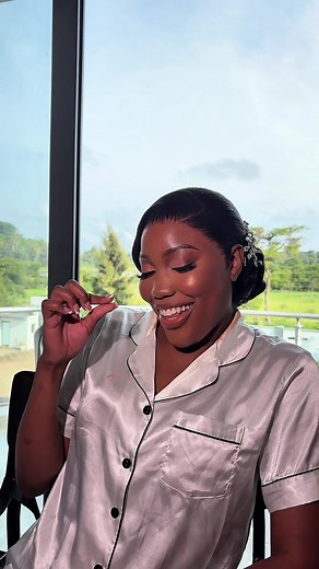 Bride’s final look 😍📸 Bride: @Tynoeshanty MUA: @rue.the_artist Hair Installation: @Blessy #bridemakeuplook #zimweddings #zimtiktok🇿🇼 #kvisuals #TN26