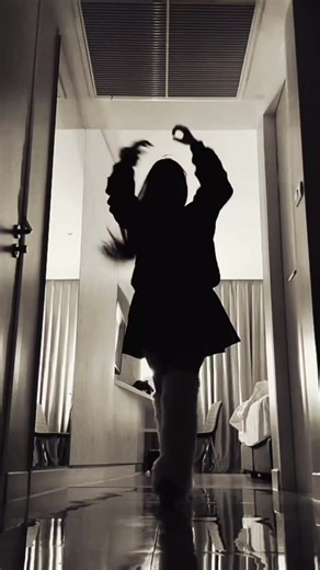 dc:me #foryou #dance #lovemeharder #arianagrande #theweeknd