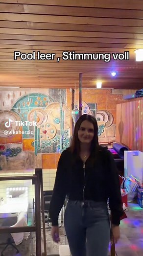 Pool Party ? poolparty #freitagabend #weekendvibes #goodvibe