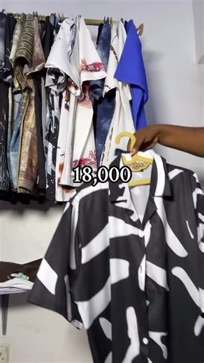 Queen Vic on Instagram: "Boss patronize me"