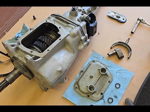 Muncie M-21 Side Cover Gasket and Seal Replacement. Olds Rallye 350 Restoration 2024 Part 7