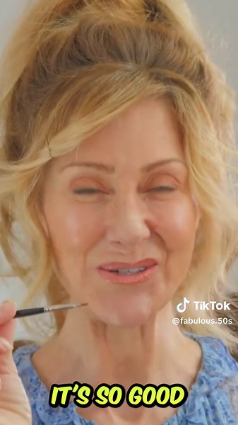 Eyeliner Techniques for Mature Eyes That Work