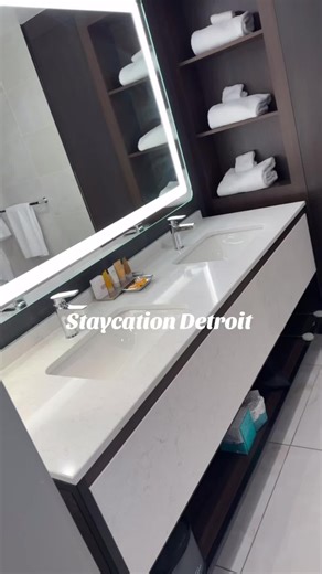 Greektown Hollywood Casino Detroit Suite