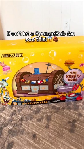 Bikini Builds on Instagram: "A Krusty Krab Brick Set😱🧱 #krustykrab #spongebob #nickelodeon #lego"