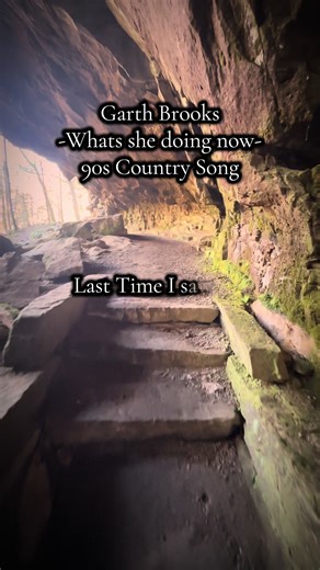 Garth Brooks: 'What's She Doing Now?' 90s Country Classic