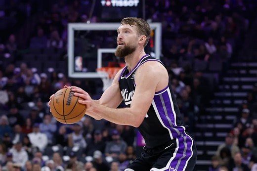 Kings' Domantas Sabonis reportedly undergoes season-ending surgery to repair torn meniscus in left knee