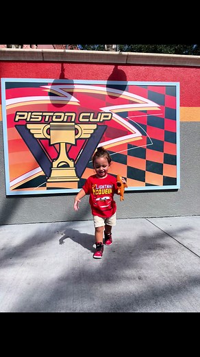 Come with us to Lightning McQueen’s Racing Academy at Disney’s Hollywood Studios in Orlando, Fl #lightningmcqueen #lmra #disneyshollywoodstudios #waltdisneyworld #orlandofl #2yearold #pixarcars