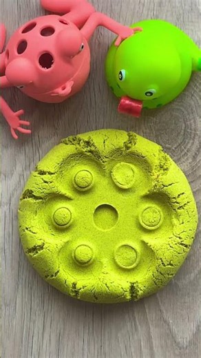 Kineticsand Squishy Hahaha! 🥳🎉🤣 #squishy #funny #trend #viral #shorts
