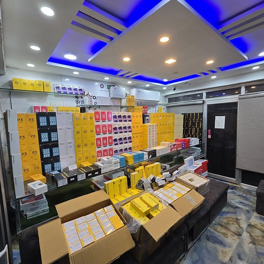 Jiska intizaar tha wo aagaya pure kashmir ke liye | Mobile bazaar srinagar