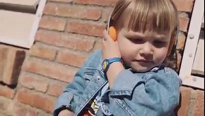 Flik & Flak haven’t changed a bit since they helped launch our very first collection in 1987… or have they? RETRO BLUE proves it hasn’t changed much either! This restyling of an iconic 1987 model is perfect for keeping change to a minimum. | Flik Flak