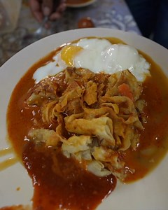 46K views · 1.2K reactions | Ada yang kata asal usul nama roti canai is Roti Chennai? Kalau kat Singapore panggil Roti Prata kan? | Padu Beb | Facebook