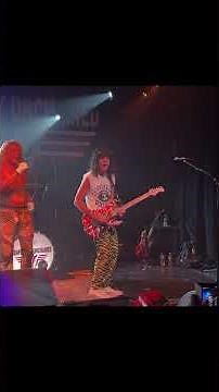 VAN HALEN "Hot For Teacher" mind-blowing/string-bending/electric guitar solo by COMPLETELY UNCHAINED