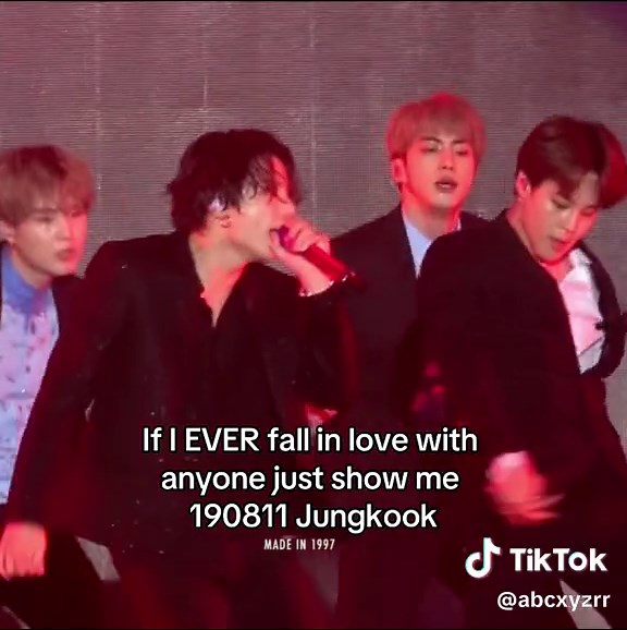 Jungkook 190811 Roman Empire BTS Concert Fancam