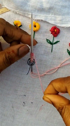 new easy embroidery design 🪡 #embroiderydesigns #handembroidery #freeembroiderypattern