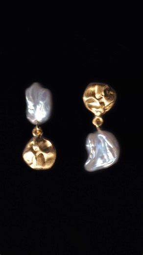 Monica Vinader Official on Instagram: "MV staff picks are in and yes, we’re shopping the sale too. Get the scoop on what we’re adding to cart and shop almost everything up to 50% off at the link in bio or your nearest MV store."