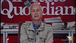 Renzi ormai sa di vecchio come il suo partito. Imola era praticamente deserta. #IlBomba dovrebbe preoccuparsi di questo. Le sue critiche sulle #PrimarieM5S non sono ben accette. Ascoltate le parole di Marco #Travaglio. | Cosimo Petraroli