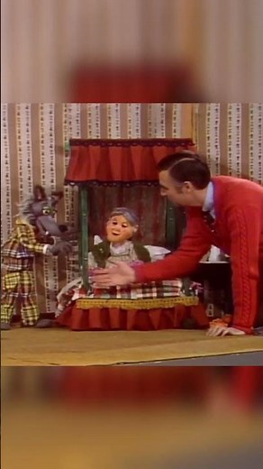 A Funny Puppet Discourse with #mrrogers #puppetcomedy #marionettes