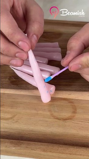 Homemade birthday candles anyone can make! 🎂 #easy #homemadecandle #birthdaycakedecoration