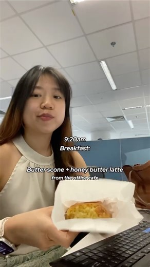 Dorcas on Instagram: "Today’s damage: $27.60 - coffee & pastry for breakfast - $10.10 - bkt for lunch - $11 - huggs iced tea - $6.50 (Eating out spend only) Part of mindful living as I move into my late 20s has also been investing more intentionally in my health. Last year that looked like having a dedicated PT (love you bb @rellylivinglife) and having a cleaner diet e.g. more whole foods, cutting down on alcohol and late nights. This year it feels more like flexibility, while still being though