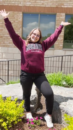 Join us at the Tansley Woods campus Open House on Thursday, June 8 from 3:30 - 5:30 pm! This satellite campus is embedded in a long-term care home in Burlington. The Living Classroom, which is a training centre in the facility, allows students to practice in a lab setting, and move upstairs into the long-term care home to use their practical skills under supervised care for the residents. The Occupational Therapy Assistant and Physiotherapy Assistant program and the Personal Support Worker progr