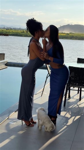 Mommy loves you #bikini #blonde #chubby #kiss #legging #lesbian #lingerie #boobs #milf #penties