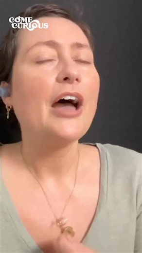 This week @florencebark sits down with Harley Dee - a close friend - to talk about life, loss, and learning to love your body after breast cancer 💖🌸💐 @theharleylama opens up about treatment, scars, and the emotional rollercoaster of facing chemical menopause in her 30s. Together, they explore everything from hair loss to egg-freezing, and rediscovering pleasure when your body doesn’t feel like it used to. It’s a raw, truthful and deeply important conversation about survival, self-love, and wh