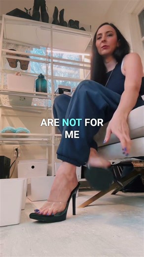 Why Most Shoes Are Painful & Uncomfortable