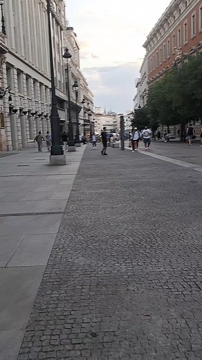 Descubre la Puerta del Sol Madrid ♥️ 🇪🇸 #madridspain #madrid #madridcity #madridmola #fotos_madrid2024 #halamadrid #puertadelsol | fotos madrid