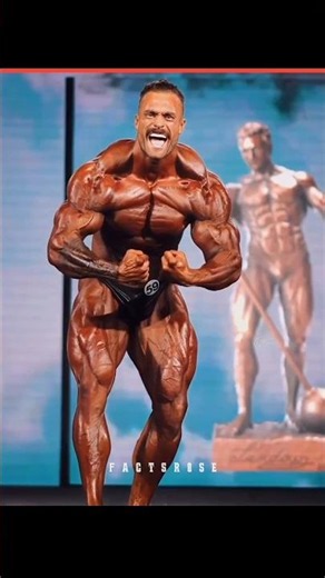 Top 10 Famous Bodybuilders 🥶 #bodybuilding #bodybuilder #cris bumstead #hadichoopan