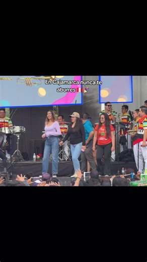 Carnaval en Cajamarca: Diversión Sin Fin