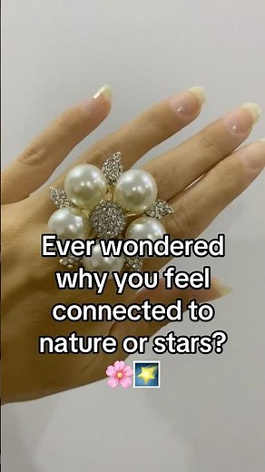 Your past incarnation: rock, animal or alien superstar? 😝