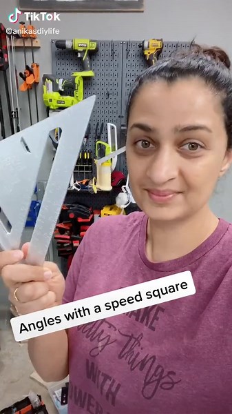 Woodworking Tips: Angles with a Speed Square