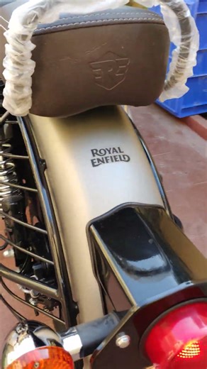 Royal Enfield classic 350 bs6 gunmetal grey #royalenfield #bullet #RE #shorts