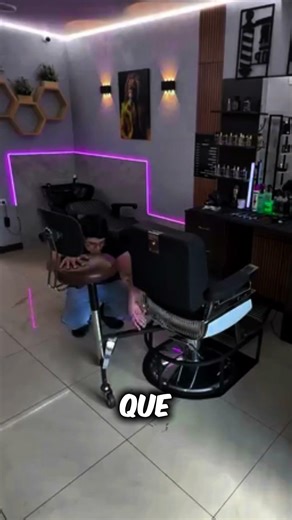 He is SO LAZY!! 🤣😂