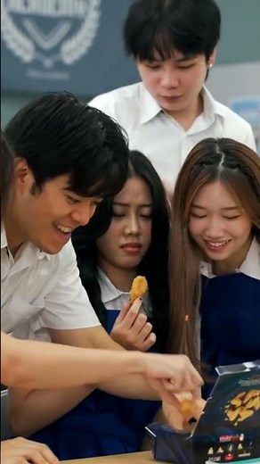 Whenever you bring takeaway food to school 😯😯