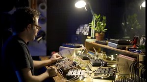 Werkstatt-01 isn’t just an affordable, portable, semi-modular analogue synth—it’s a sound designer’s playground, able to create powerful bass, rhythmic phrases, complex percussion, and so much more. Werkstatt provides a real analogue VCO, the classic Moog Ladder Filter, and a wealth of CV connectivity for endless music making fun and exploration. In stock right now at Moog authorized dealers throughout the UK! 🎛🎁🎶 | Moog Music