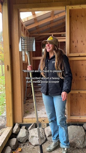 it’s as simple as a metal poop scooper to help clean the chicken coop 🤷🏼‍♀️🐓🪏 #chickens #farmlife #farmgirl