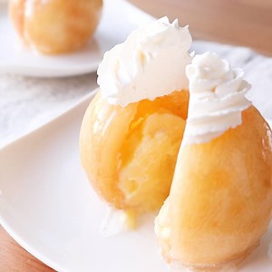 682K views · 487 shares | 『ほっぺた落ちる美味しさ！桃丸ごとスイーツ』 【材料】 2個...