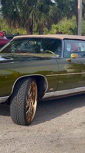Nava’s 71 Chevy Vert on Gold 26’s Riding
