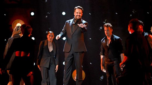 The original cast of 'Hamilton' reunites on the Tonys stage with rousing performance