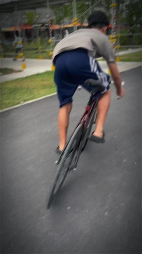 Exploring Fixed Gear Cycling in Vietnam, Philippines, and Korea