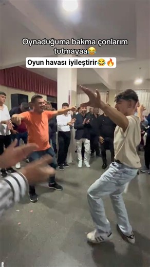 Oyun havası iyileştirir🔥😎 #oyunhavası #düğün #dance #öneçıkar #weddingdress #weeding #funny #fypage