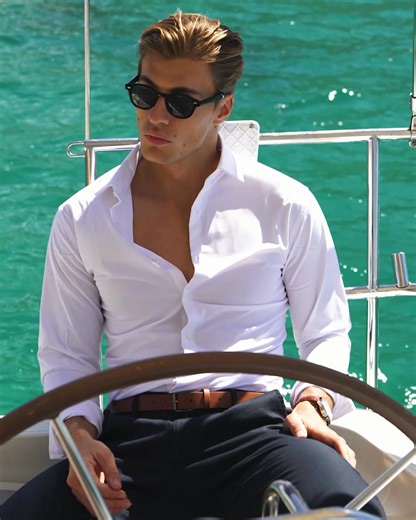 You shouldn’t need a tailor to look tailored. TA muscle fit shirts are backed by over 10 years of product development and hundreds of fit tests to guarantee a sculpted, flattering fit. The reinforced seams and performance stretch mean long-lasting comfort and durability. It’s not just a shirt - it’s a wardrobe upgrade. It’s like physics, but sexy. | Tailored Athlete