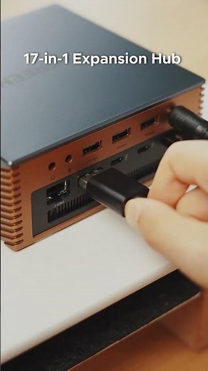 It's hard to pick our favorite part of the new UGREEN Maxidok 17-in-1 Thunderbolt™ 5 Docking Station